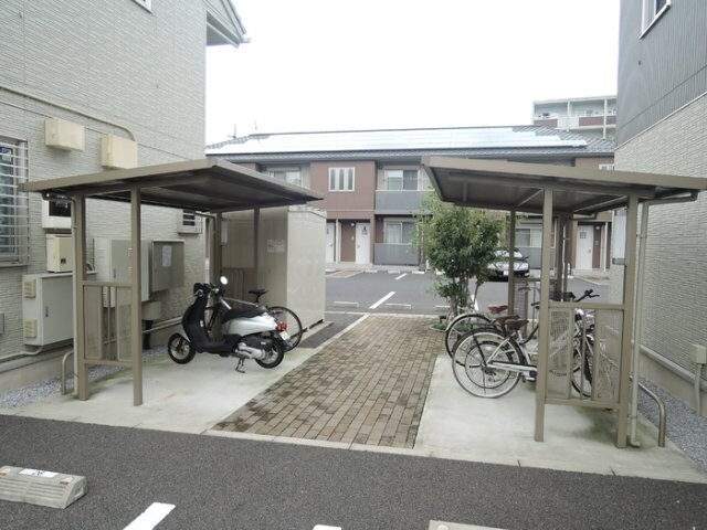 物件内観写真15　(駐輪場)