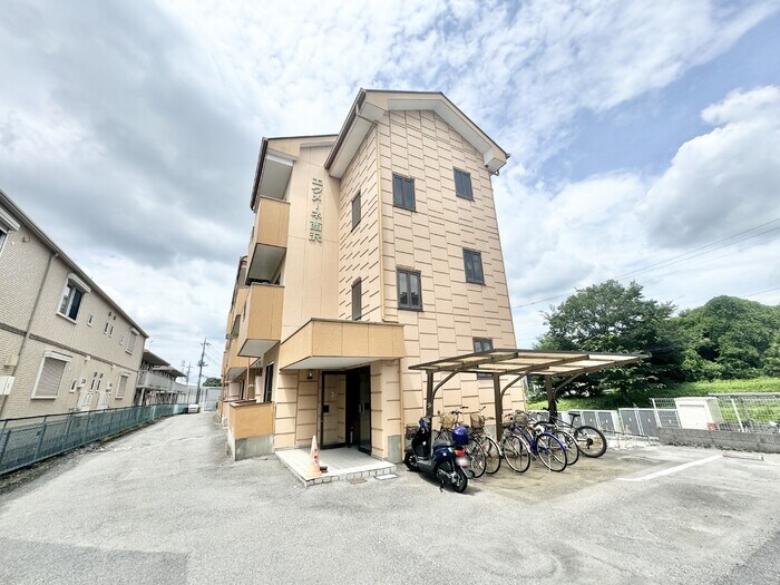 物件外観写真1　(建物外観)