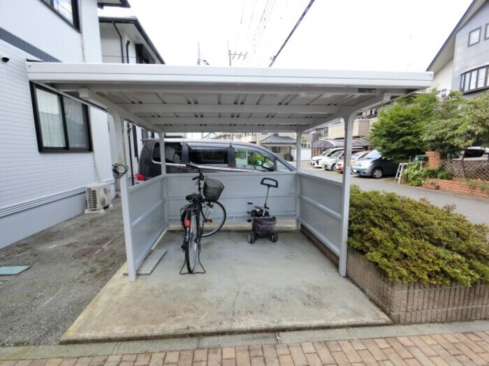 物件内観写真20　(駐輪場)