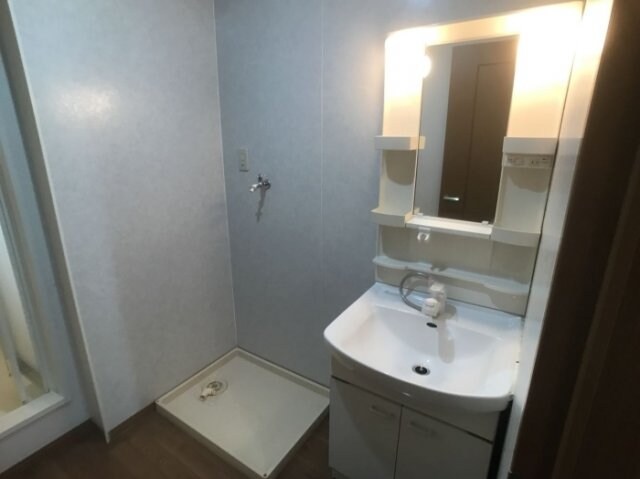 物件内観写真10　(洗面所)