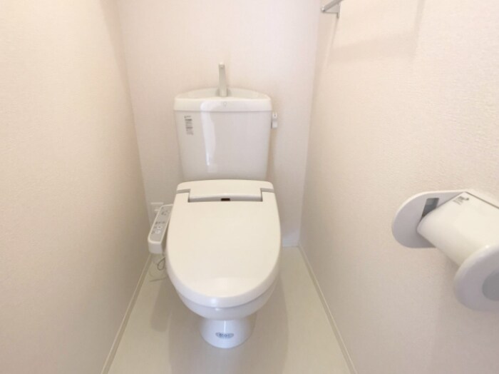 物件内観写真11　(トイレ)