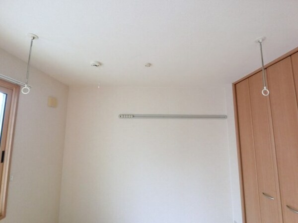 洋室(洋室 室内物干し)