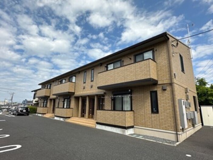 物件外観写真1　(建物外観)