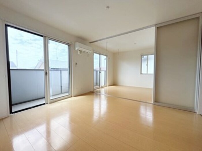 物件内観写真7　(LDK)