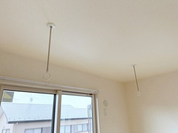 物件内観写真18　(室内物干し)
