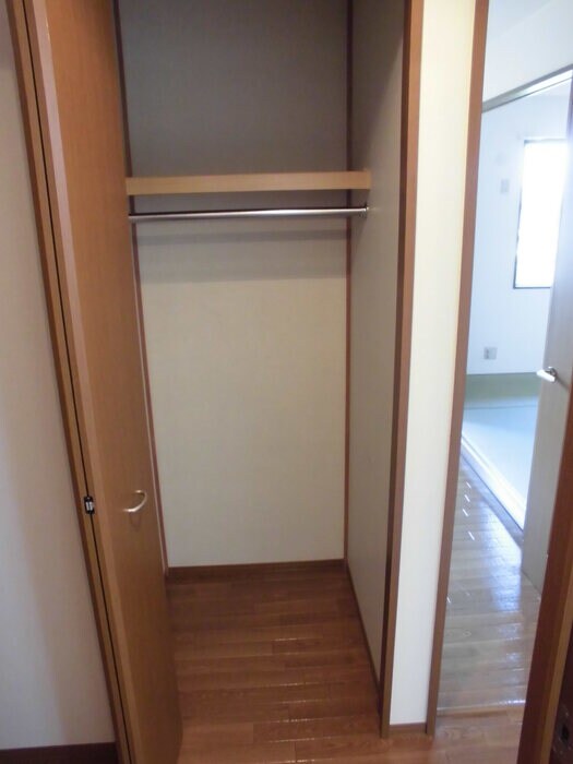物件内観写真10　(収納)