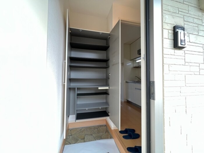 物件内観写真14　(シューズボックス)