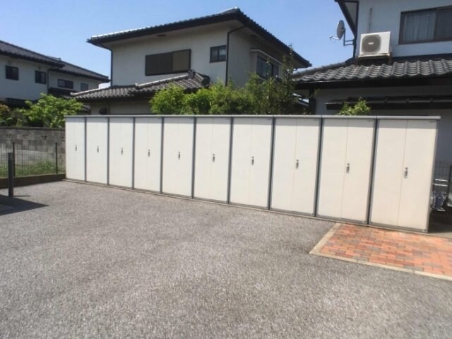 物件内観写真22　(外部物置)