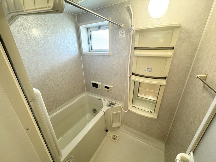 物件内観写真8　(浴室)