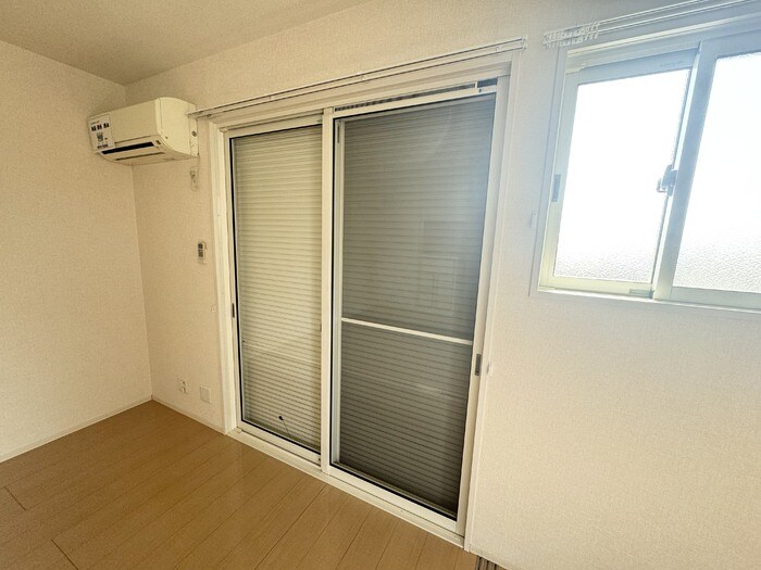 物件内観写真19　(シャッター雨戸)