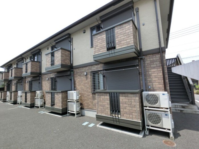 物件外観写真1　(建物外観)