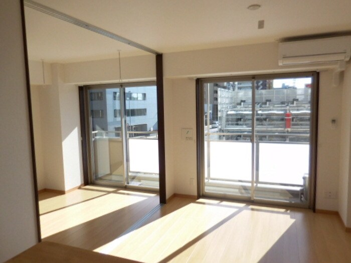 物件内観写真5　(LDK)