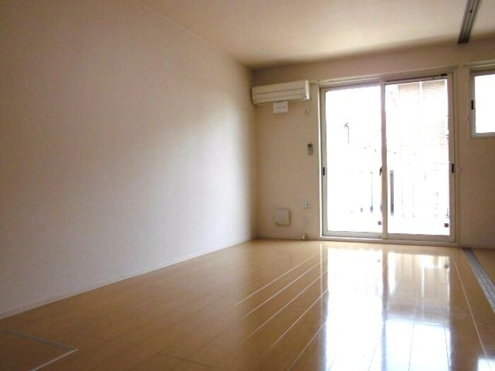 物件内観写真6　(リビング)