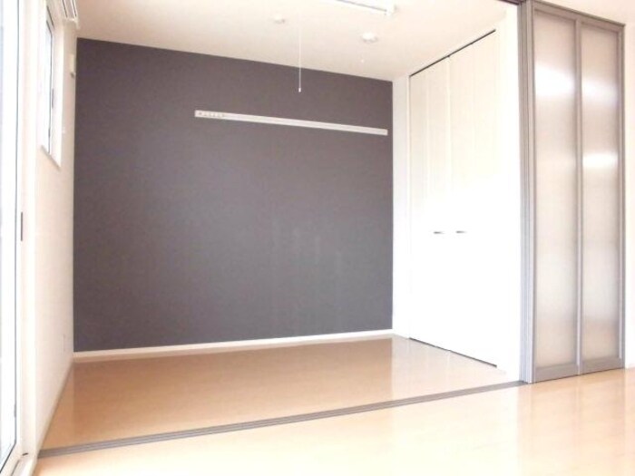 物件内観写真9　(洋室)