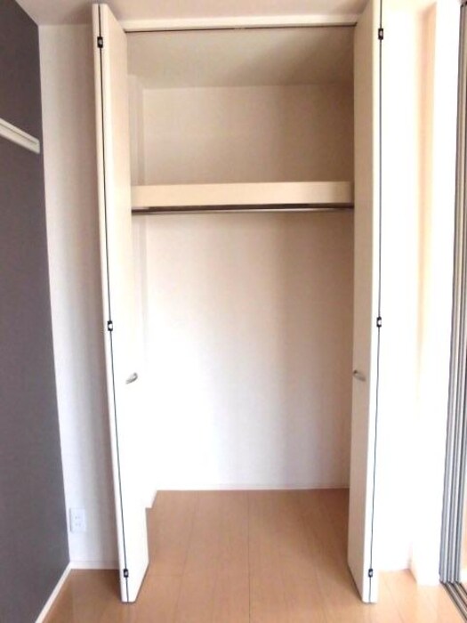 物件内観写真12　(クローゼット)