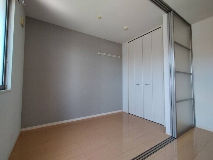 物件内観写真8　(洋室)