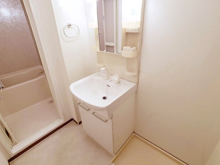 物件内観写真10　(洗髪洗面化粧台)