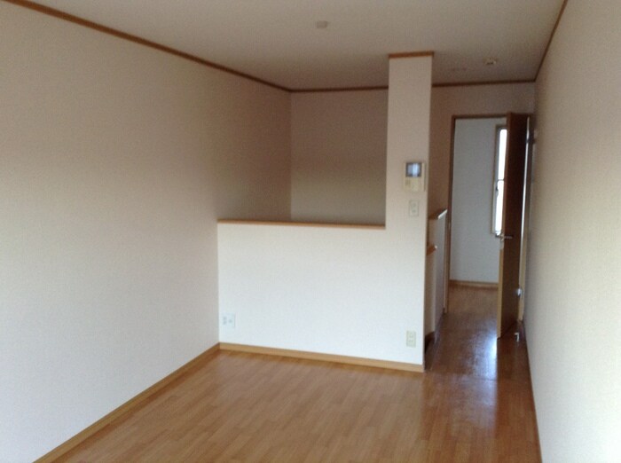 物件内観写真6　(洋室)