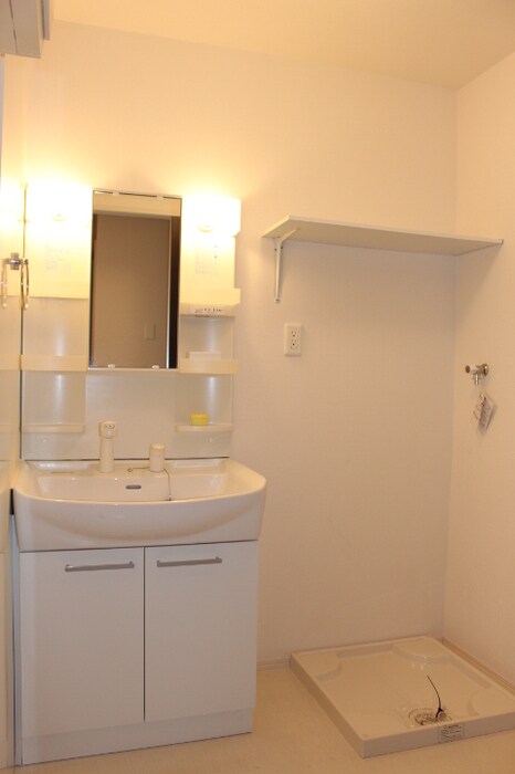 物件内観写真9　(洗面所)