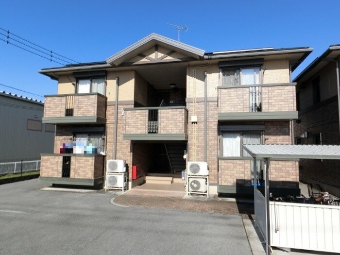 物件外観写真1　(建物外観)