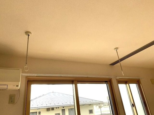 物件内観写真20　(室内物干し)