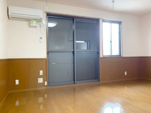 物件内観写真14　(シャッター雨戸)