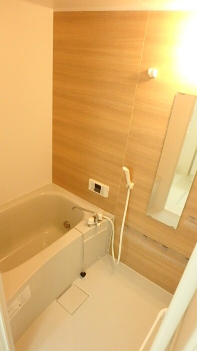 物件内観写真8　(浴室)