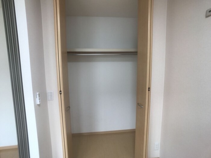 物件内観写真12　(クローゼット)