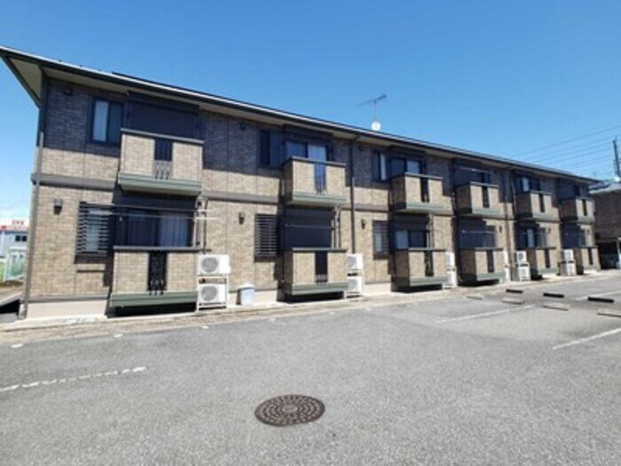 物件外観写真1　(建物外観)