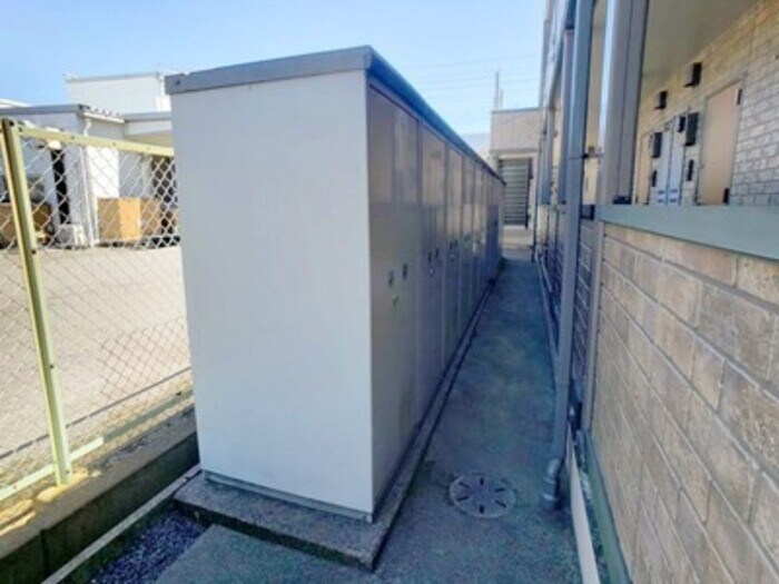 物件内観写真19　(外部物置)