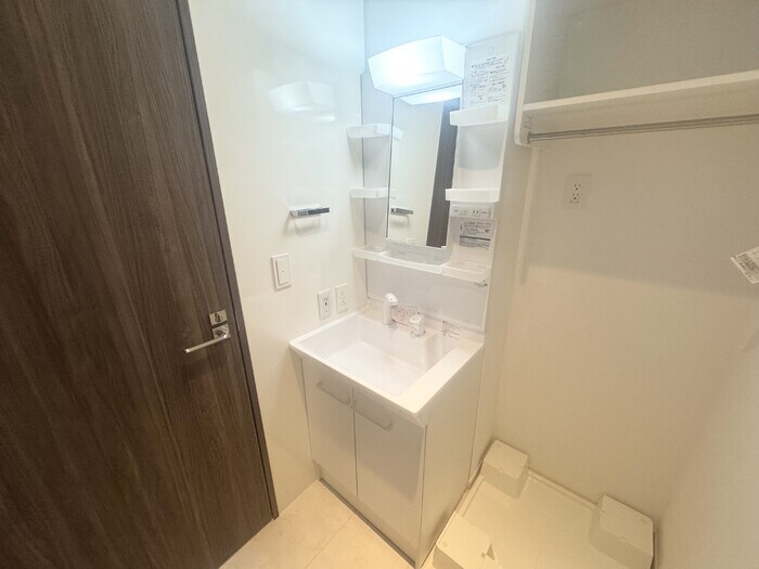 物件内観写真10　(洗面所)