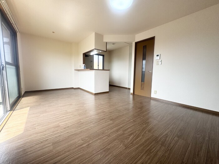 物件内観写真7　(LDK)