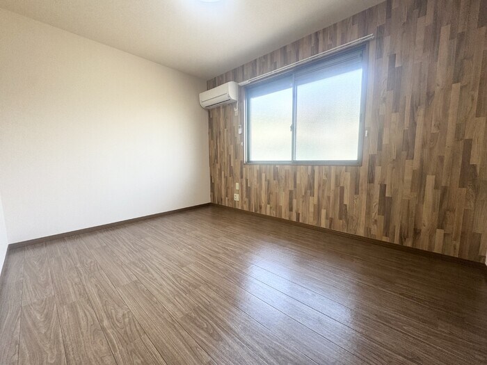 物件内観写真11　(洋室)