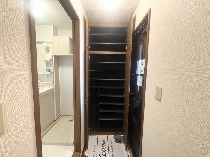 物件内観写真17　(シューズボックス)