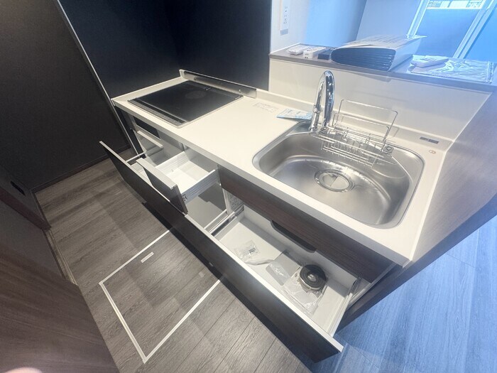 物件内観写真6　(キッチン（収納）)