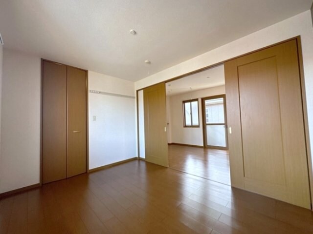 物件内観写真10　(洋室)