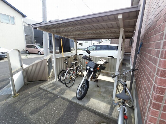 物件内観写真20　(駐輪場)