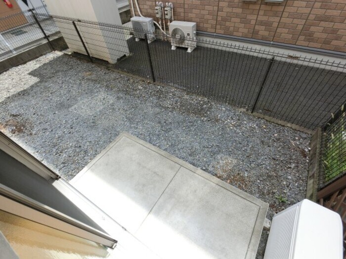 物件内観写真18　(専用庭)