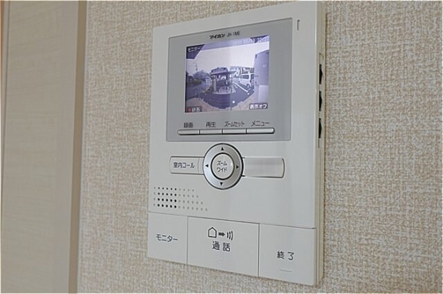 物件内観写真16　(録画機能付きカラーモニターインターホン)