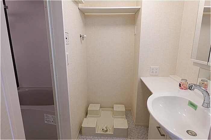 物件内観写真21　(洗面室・洗濯機置き場)