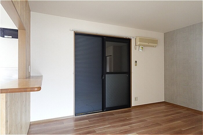 物件内観写真14　(シャッター雨戸)