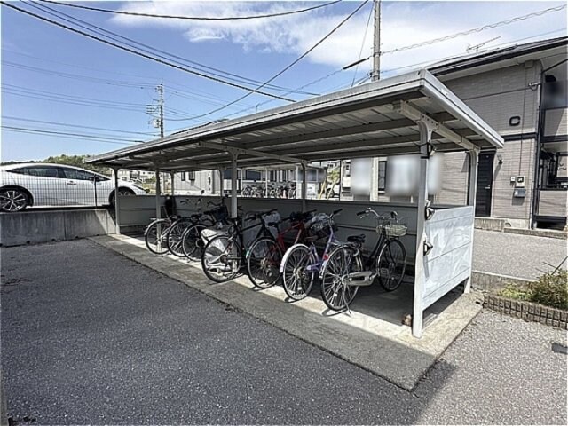 物件内観写真23　(駐輪場)