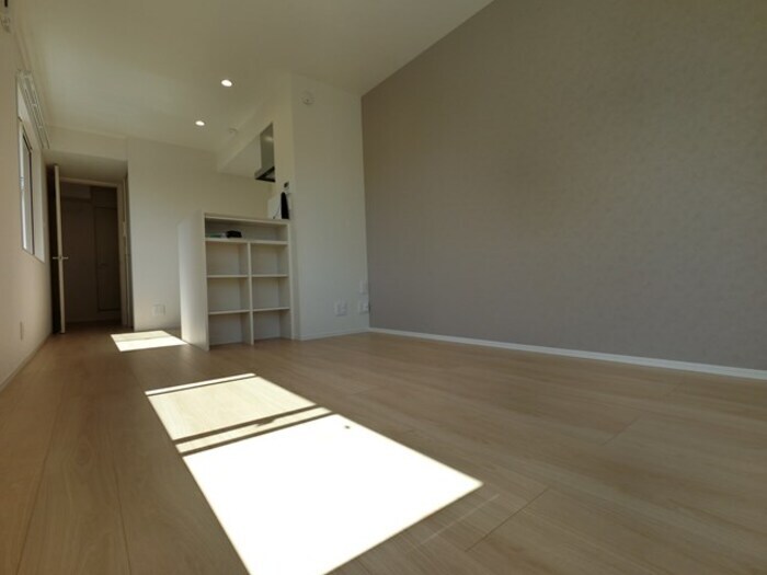 物件内観写真11　(洋室)