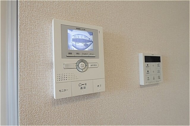 物件内観写真13　(録画機能付きカラーモニターインターホン)
