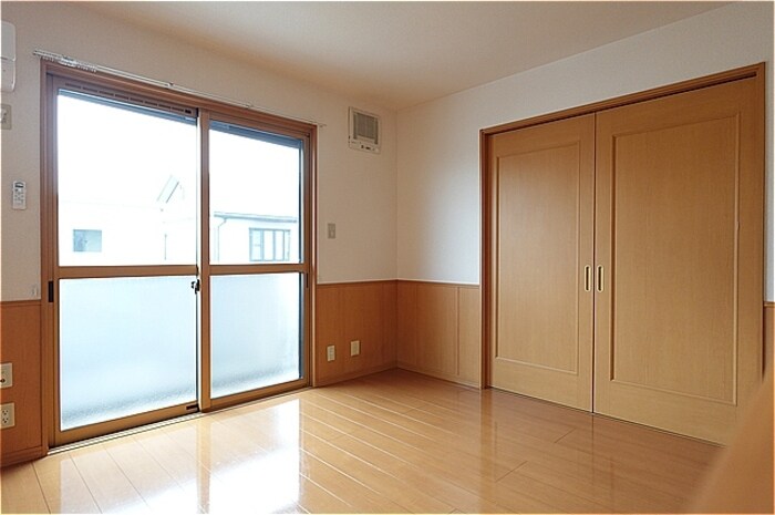 物件内観写真17　(ＬＤＫ・間仕切りを閉めた状態です)