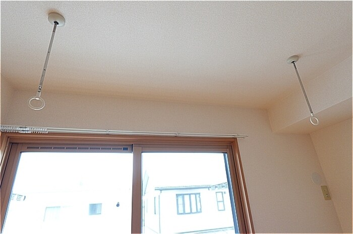 物件内観写真18　(皆洋室・室内物干し)