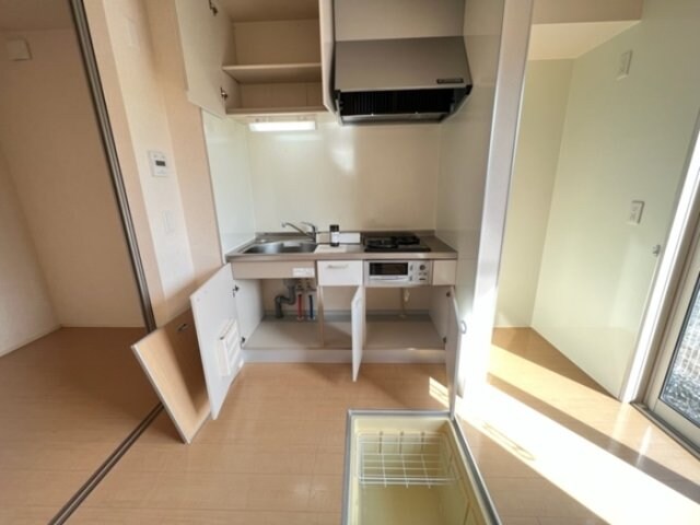 物件内観写真16　(キッチン・収納)