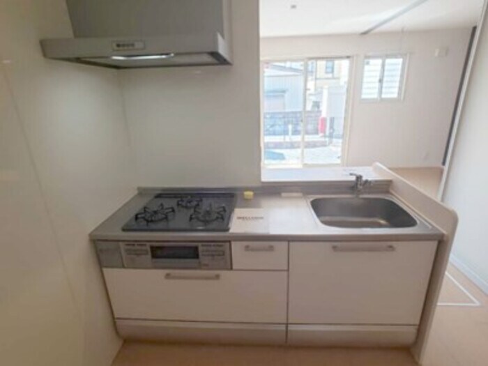 物件内観写真5　(ガスコンロ付き対面キッチン)