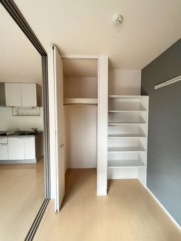 物件内観写真13　(収納)