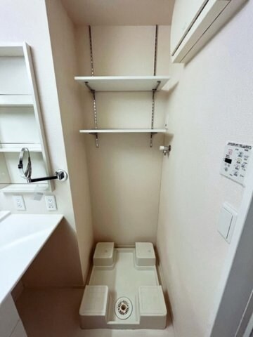 物件内観写真19　(洗濯機置き場)